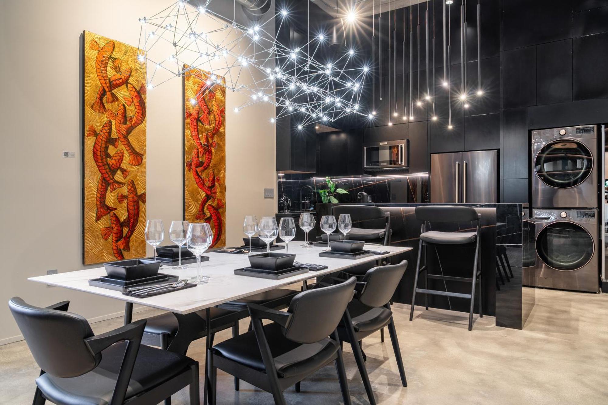 Wynwood Condo, Walk To Restaurants And Nightclubs!