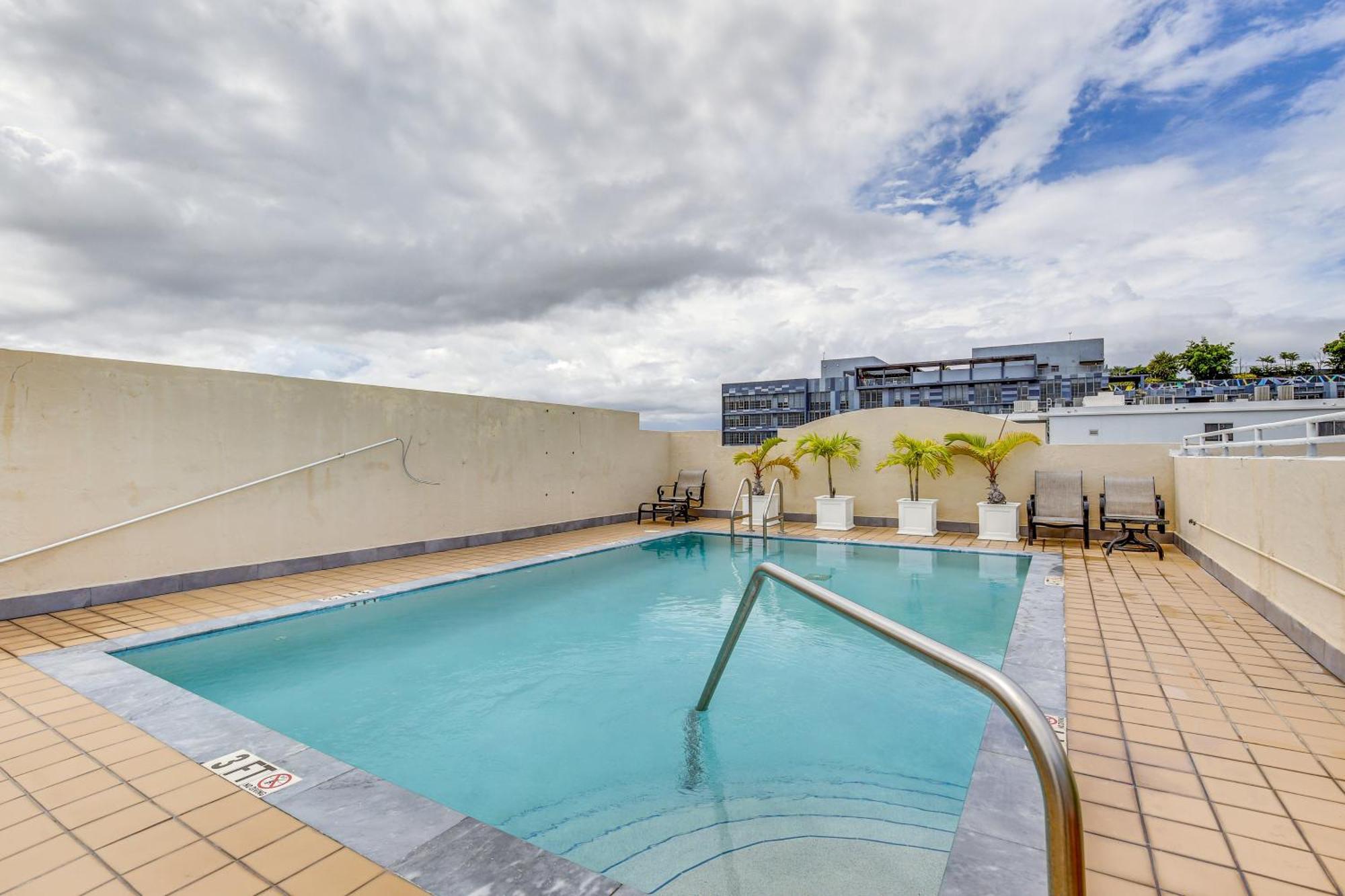 Wynwood Condo, Walk To Restaurants And Nightclubs! Miami